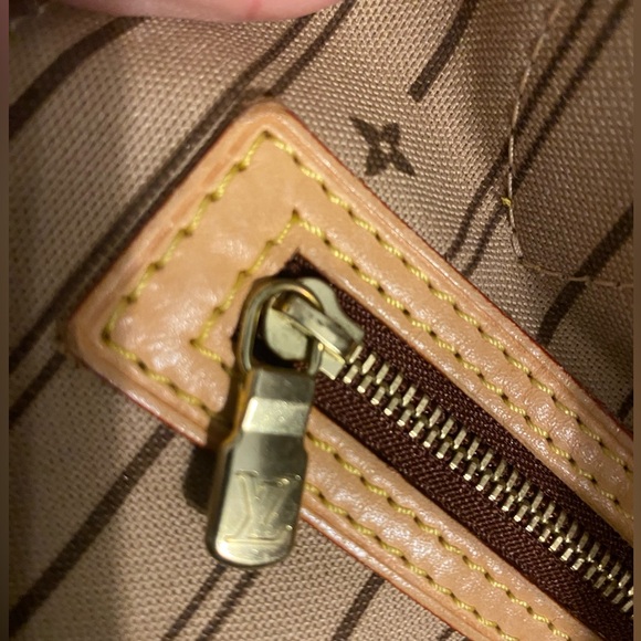 Louis Vuitton Neverfull GM - Picture 16 of 16